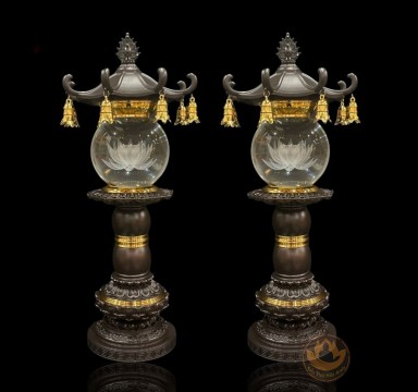 Đèn cầu pha lê mái chùa thân hợp kim đồng